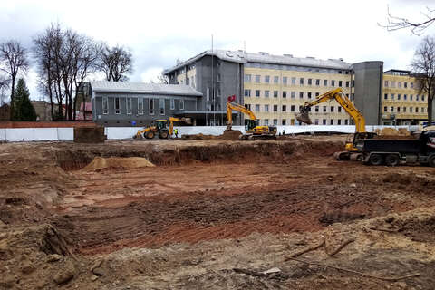 Buvusio kino teatro Garsas vietoje, statybos