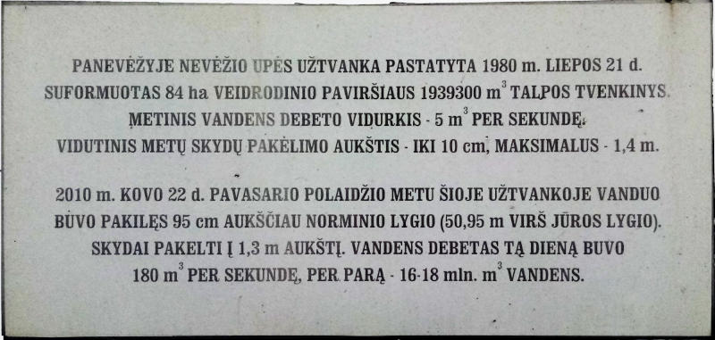 Informacinis stendas prie Ekrano užtvankos Panevėžyje