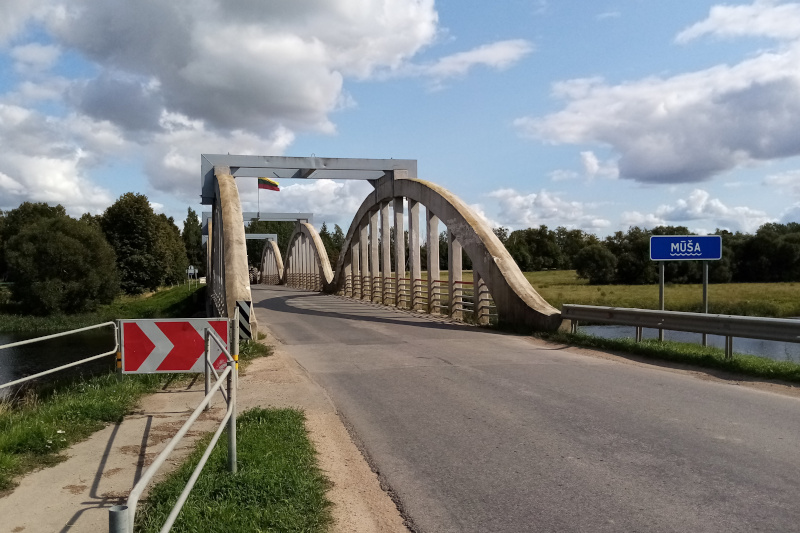 Ustukių tiltas